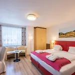 Genusshotel Almrausch Hotel 4*