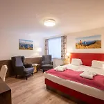Genusshotel Almrausch Готель Бад-Кляйнкірхгайм