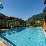 Genusshotel Almrausch Готель Бад-Кляйнкірхгайм