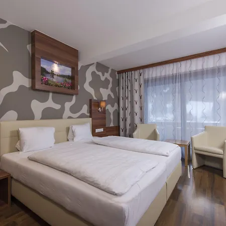 Genusshotel Almrausch ホテル