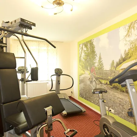 Genusshotel Almrausch باد كلينكيرشهايم
