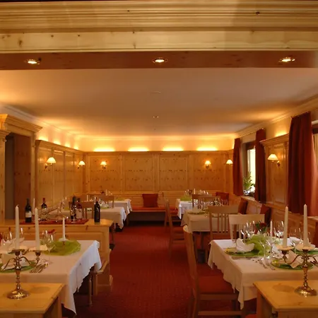 Genusshotel Almrausch Hotel 4*