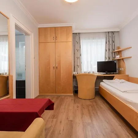 Genusshotel Almrausch Szálloda Bad Kleinkirchheim