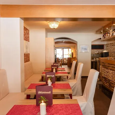 Genusshotel Almrausch Szálloda 4*